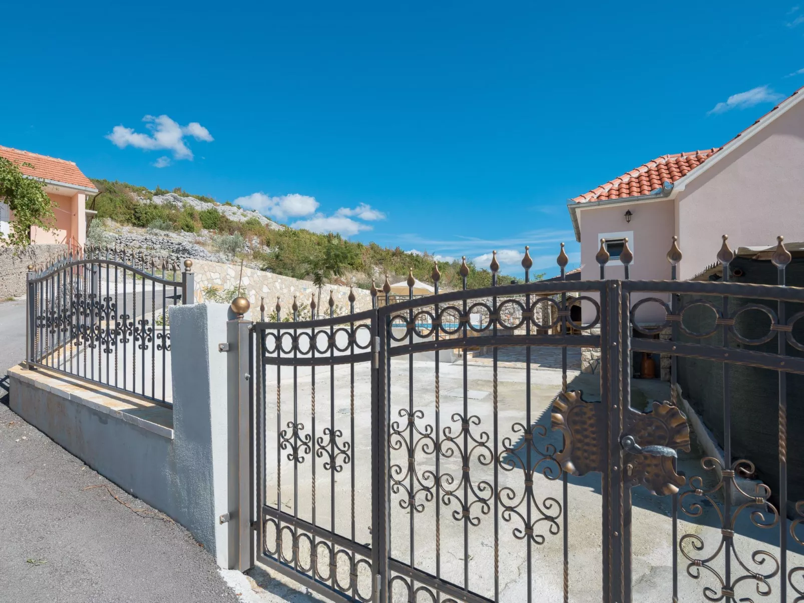 Villa Stara Kula-Buiten