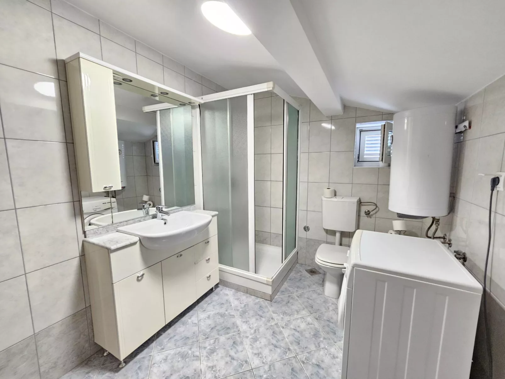 Wohnung für max. 8 Personen-Binnen