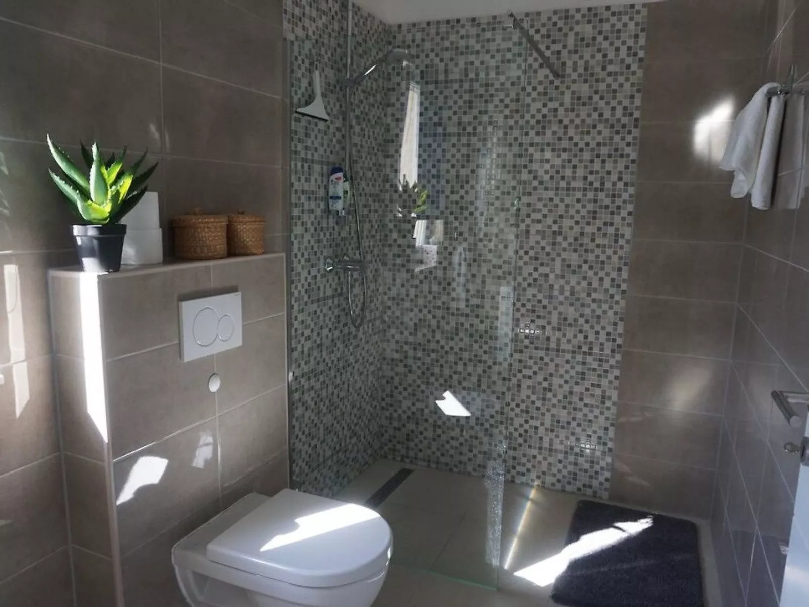 Neues Ferienhaus in Krnica mit Privatem Pool-Binnen