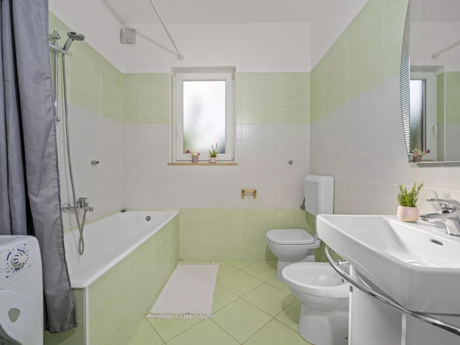 Attraktive Wohnung mit privatem Pool-Binnen