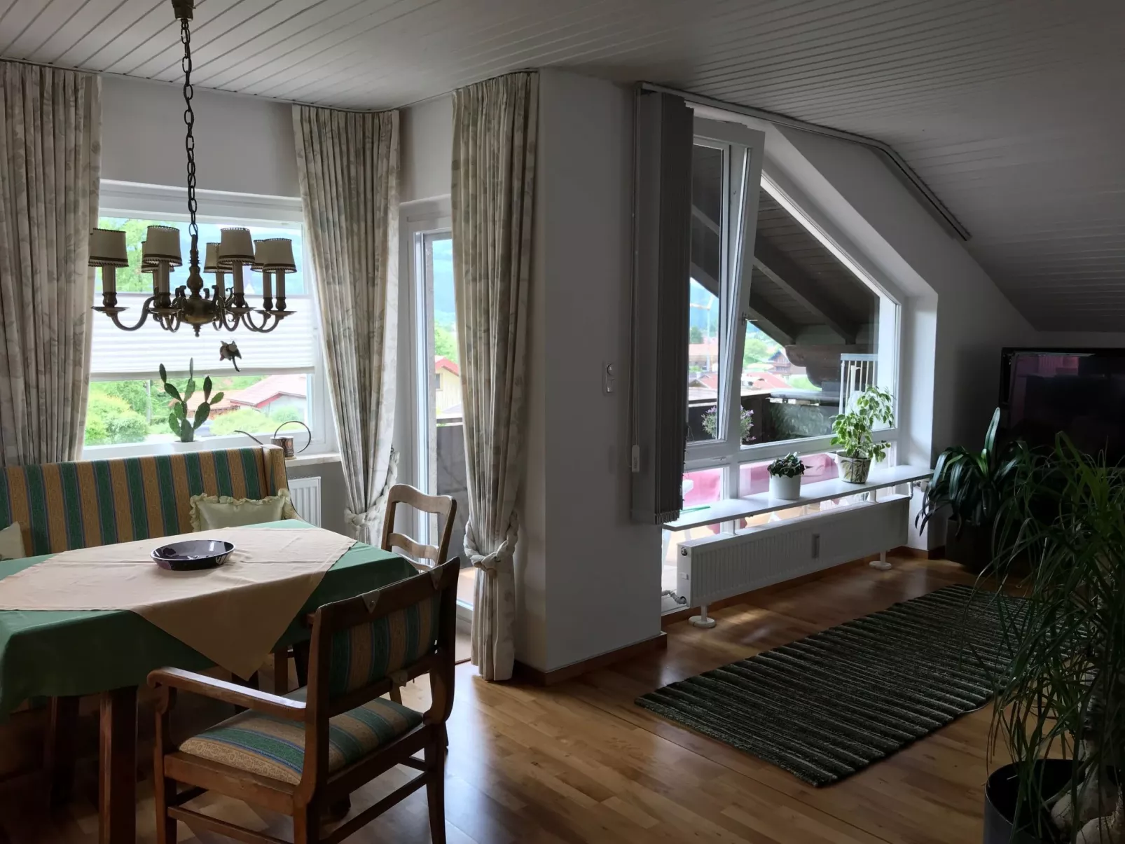 Wohnung in Bergen und Panoramablick-Binnen