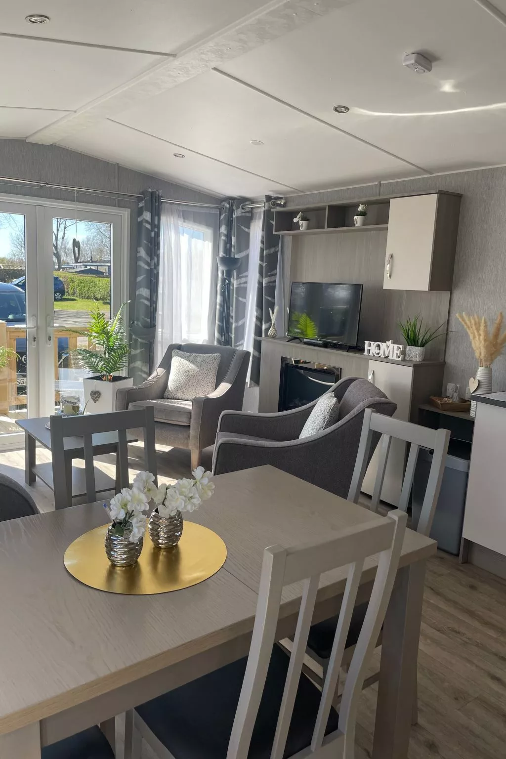 Chalet in Strandnähe-Binnen