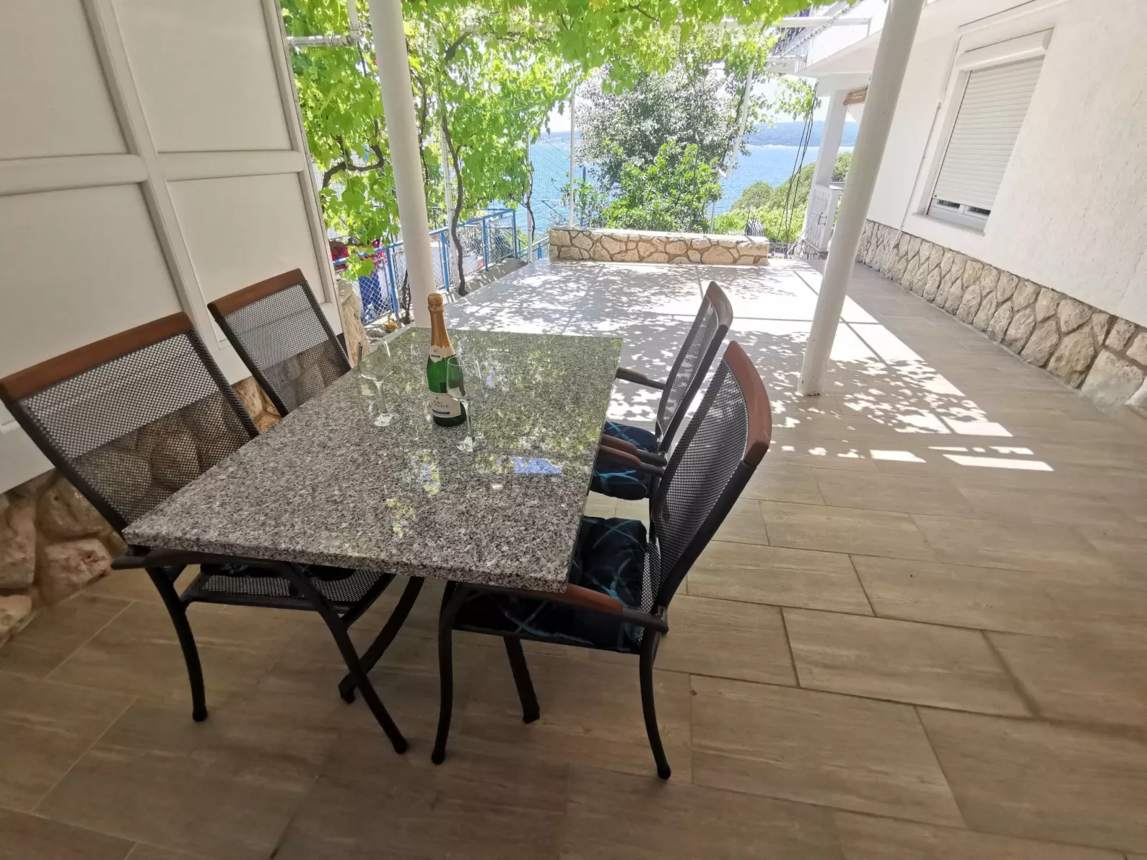 Appartement. Studio für 2 Personen, 70m vom Strand entfernt - Buiten