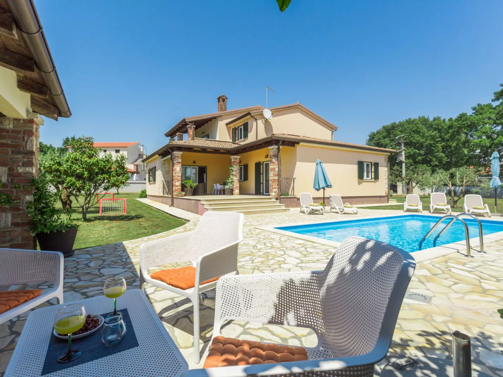 Villa Natura-Image-tags.info