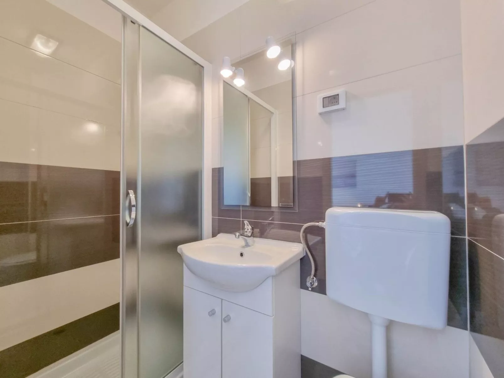 Wohnung "Belvedere dole" mit Blick auf das Wasser-Image-tags.info