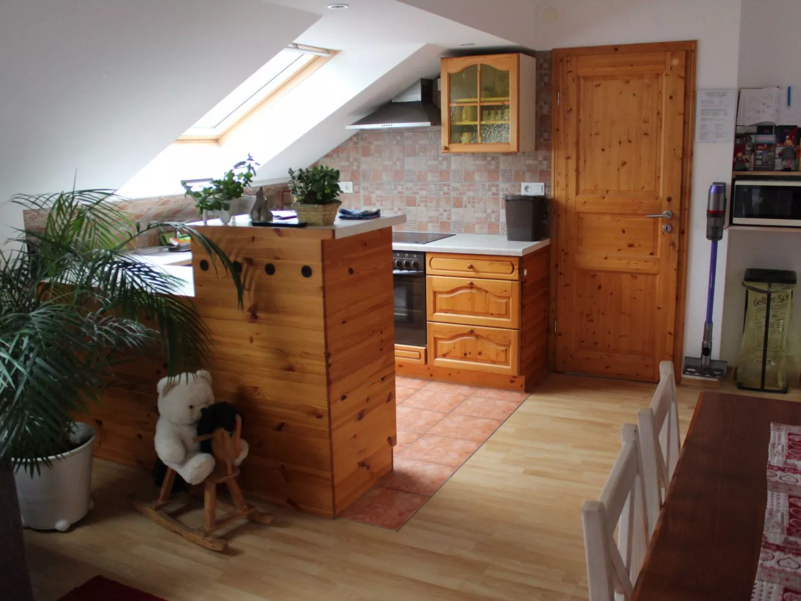 Haus Maria Hochschwarzwald, Garten umzäunt, Wald-Binnen