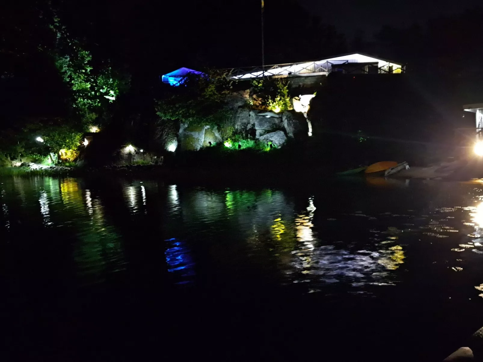 Schwedisches Glück, zwischen Wäldern und einem See-Buiten