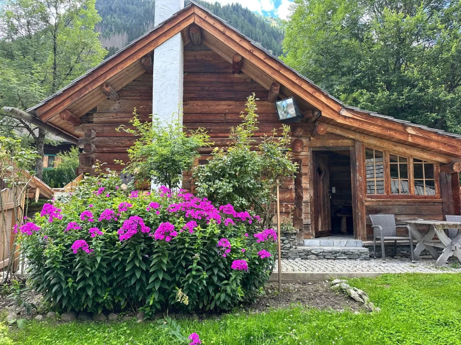 Romantikhütte-Buiten