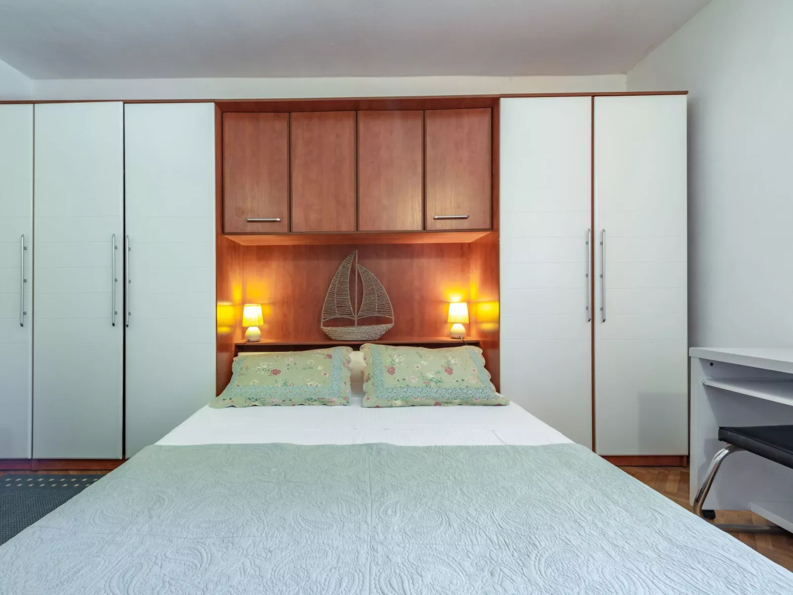 Geräumige Ferienwohnung mit eigener Terrasse-Binnen