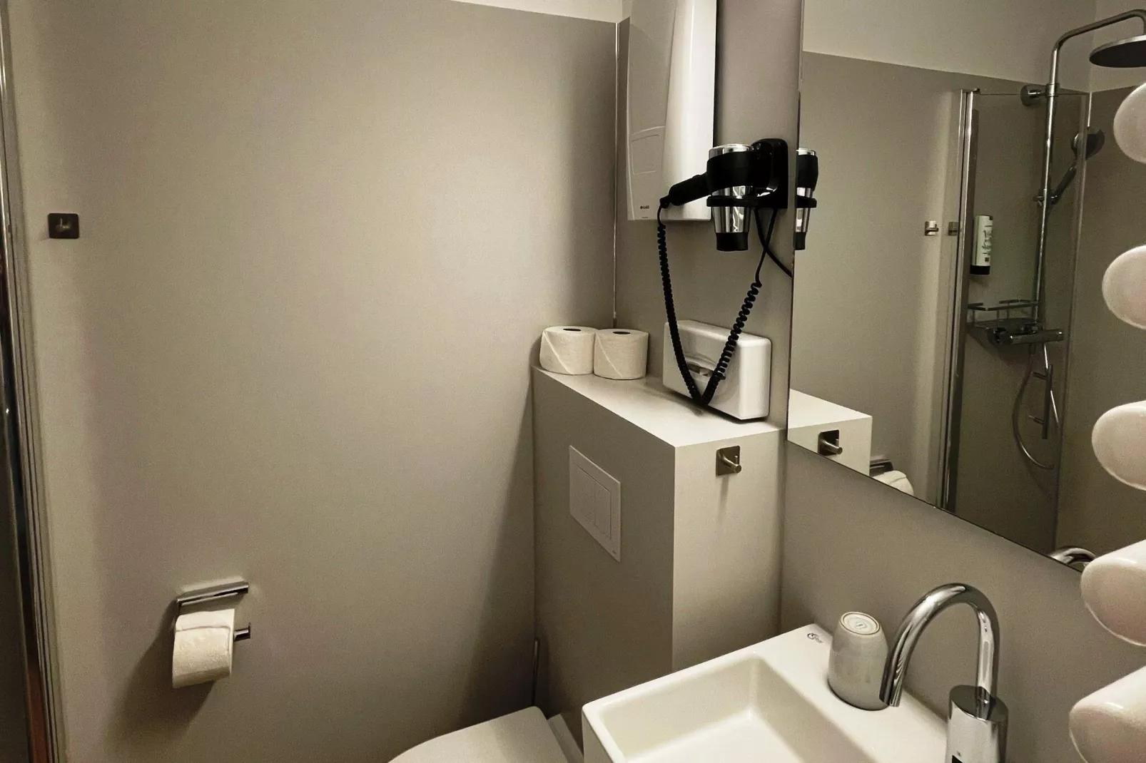 Apartement plus-Badkamer