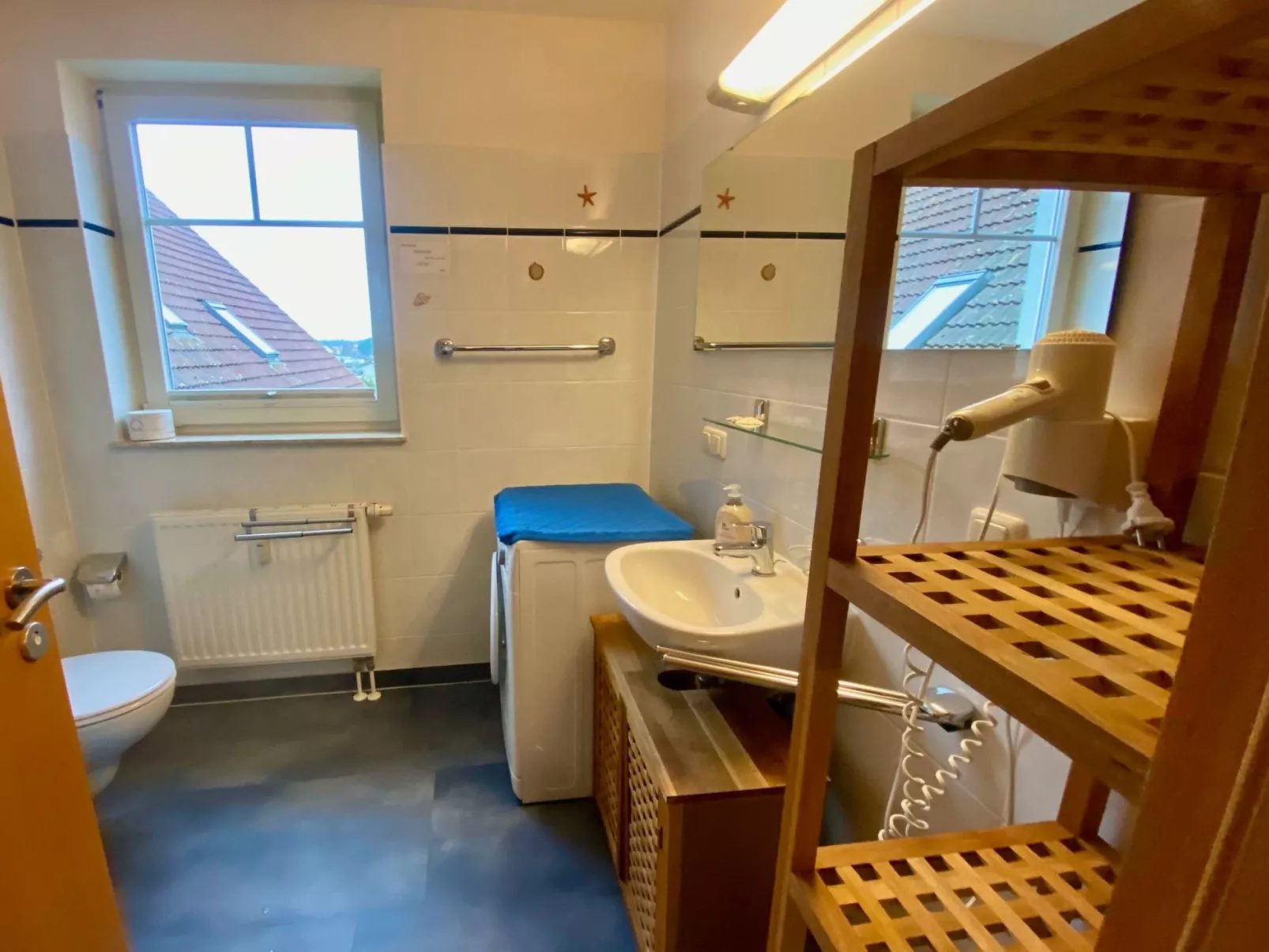 Moderne Wohnung in Karlshagen mit Grill und Garten - Binnen