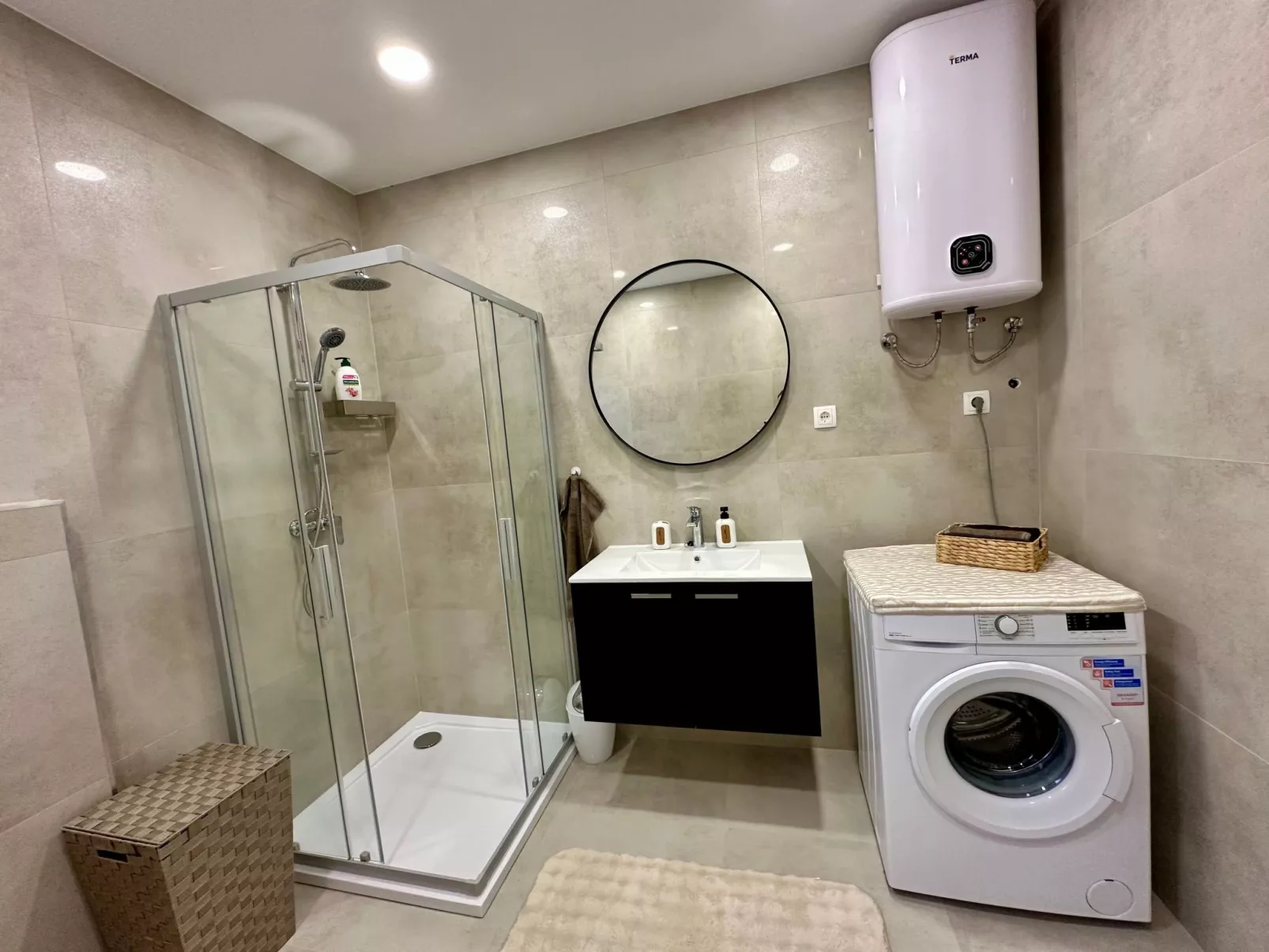 Gesamte Wohnung in Dramalj mit Terrasse und Grill-Binnen