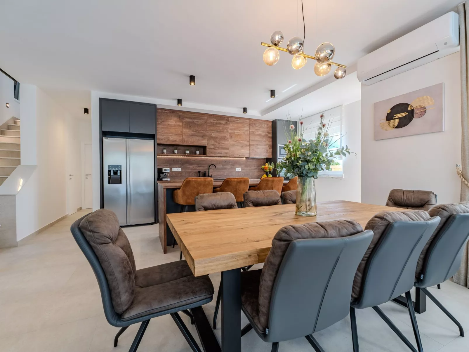 Neue Luxusvilla mit Pool - Agentur TA Leut-Binnen