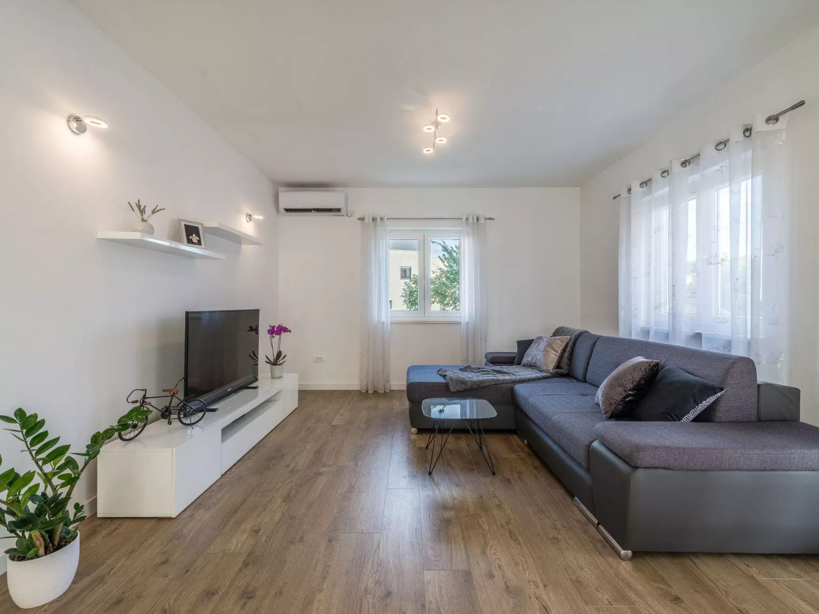 "Bajlo" direkt am Strand-Binnen