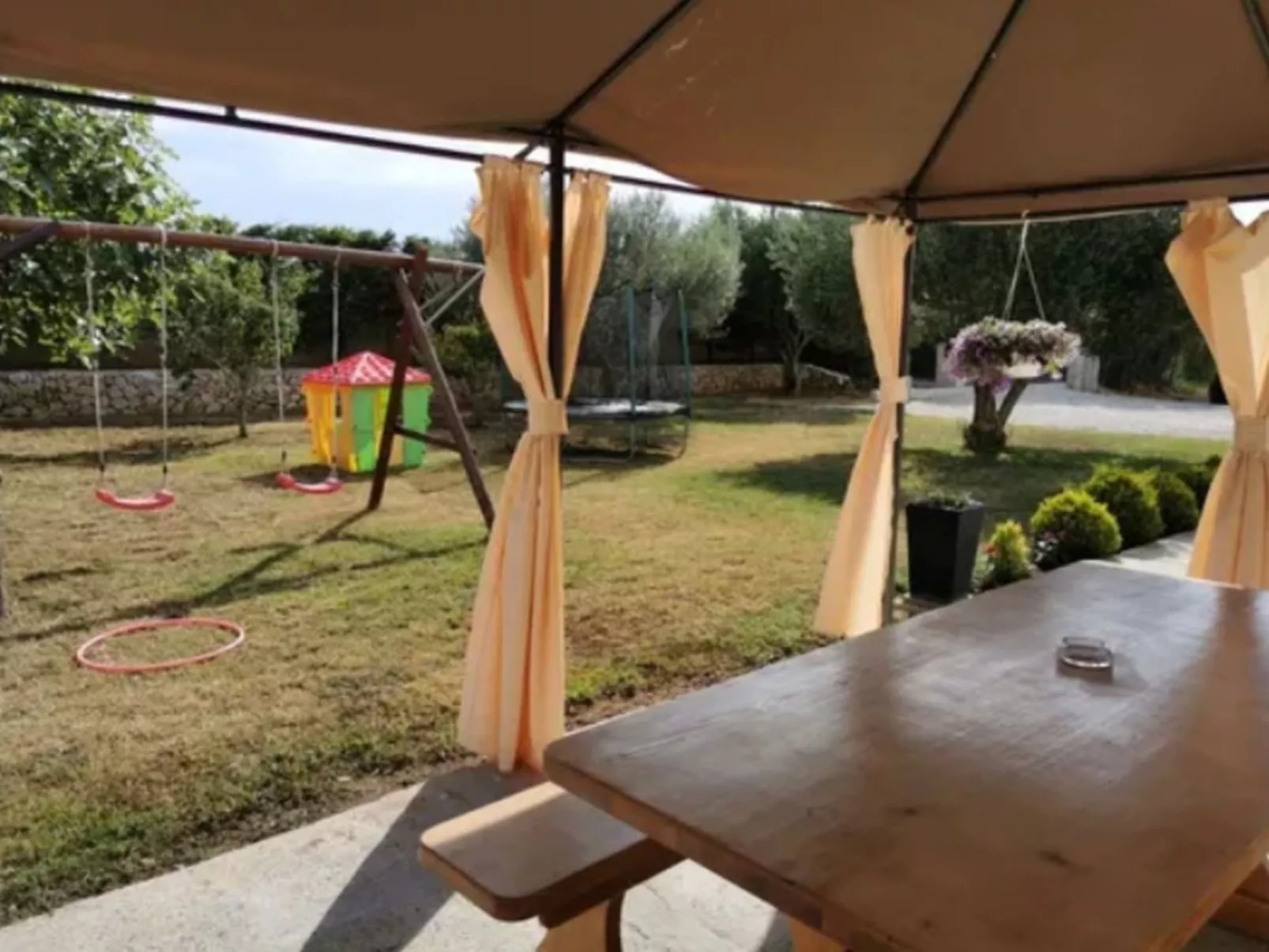 Wohnung Kim Red -von TA Leut Agency-Buiten