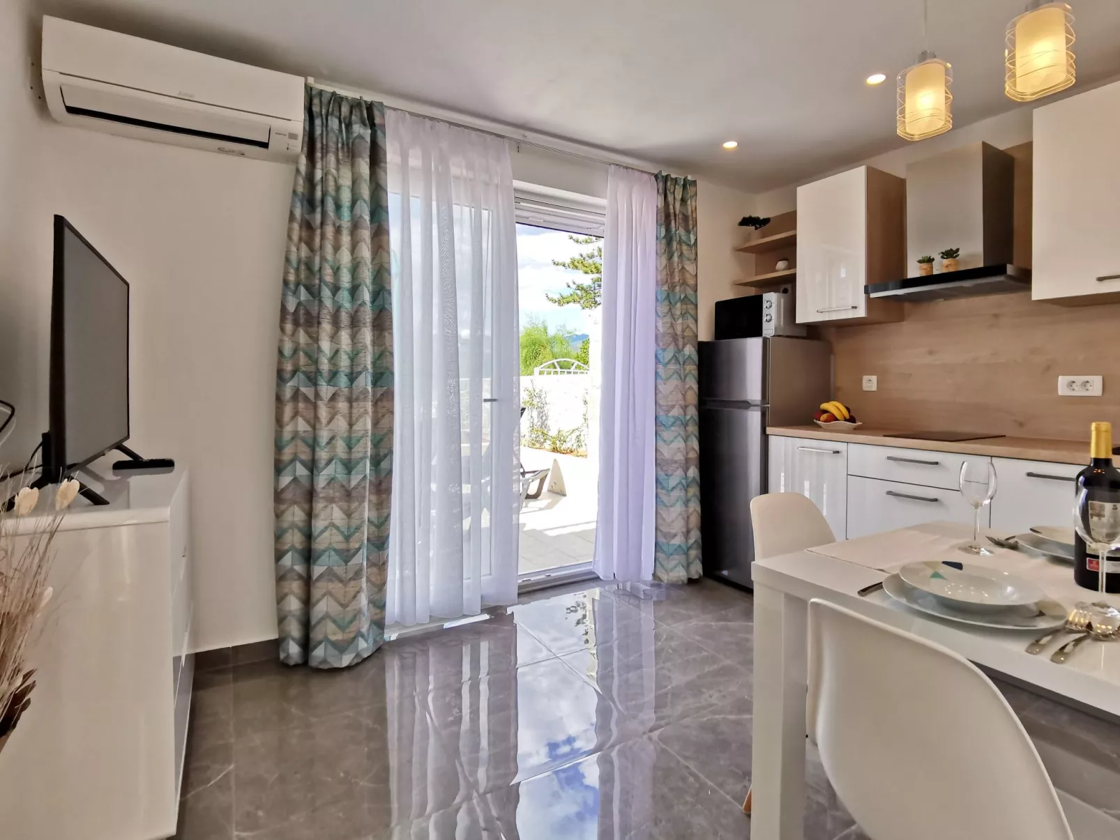 Studio Apartment More-Binnen