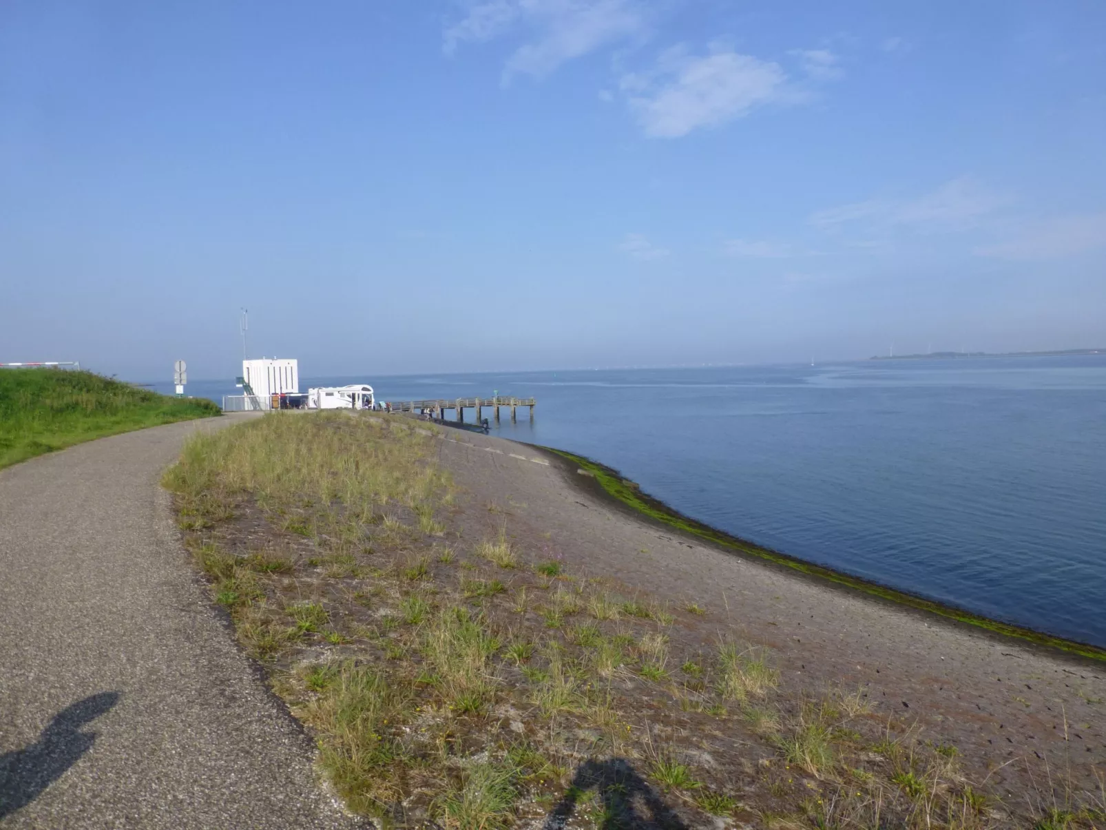 Neuer schöner Bungalow-Buiten