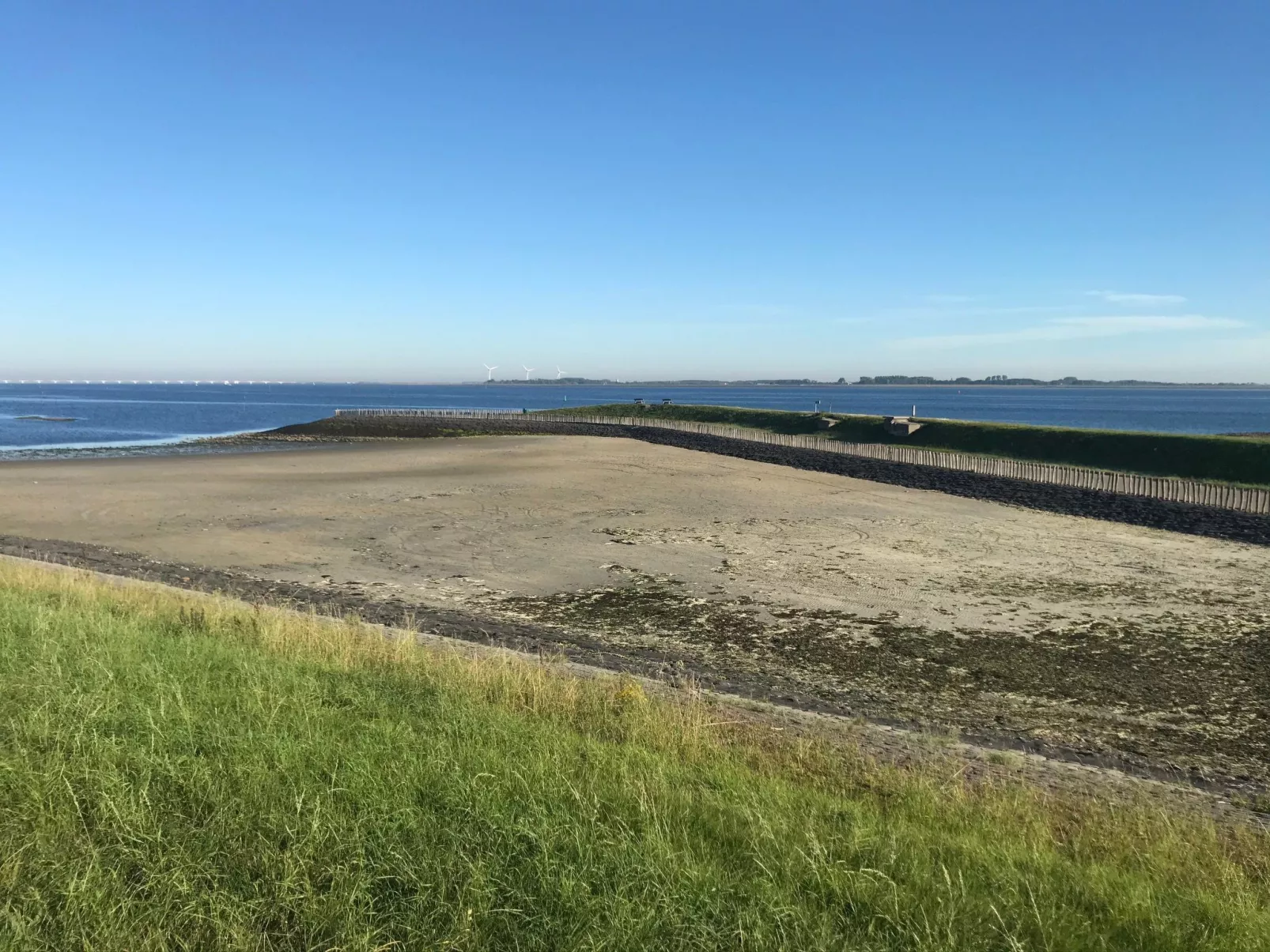 Reefhouse 47, wo es noch Platz für Ruhe gibt-Buiten