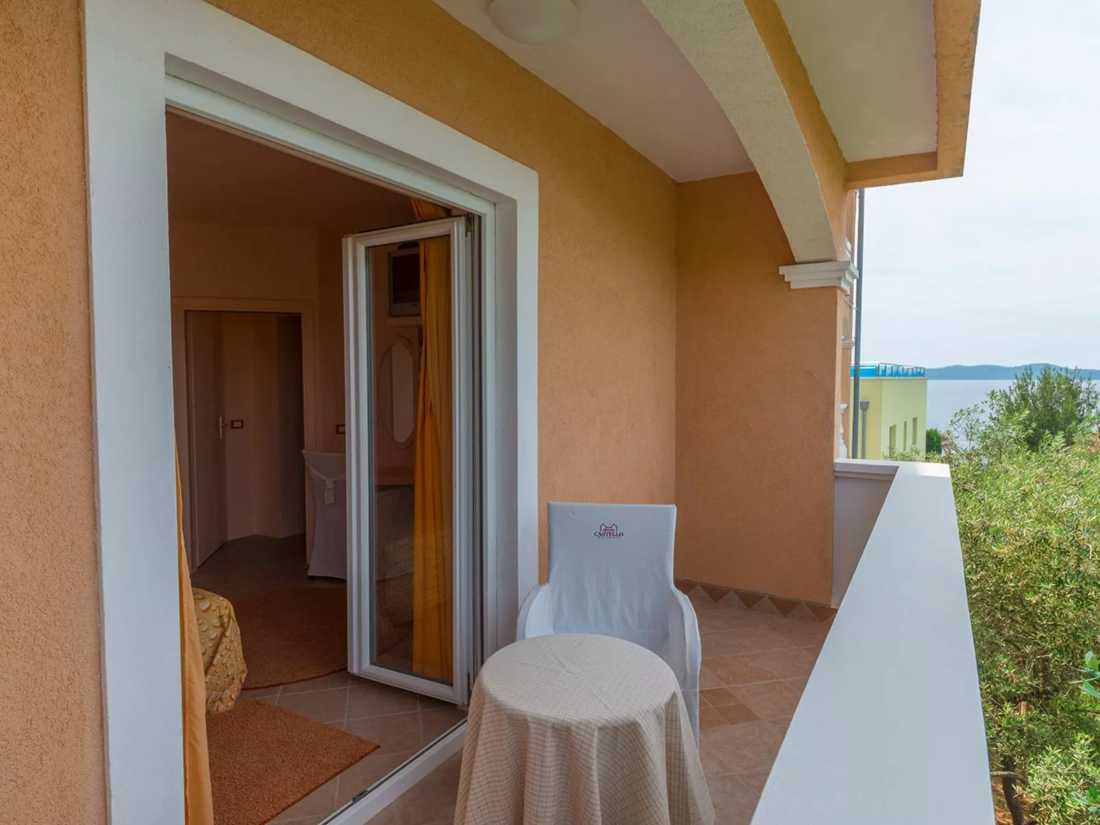 "Dantin" mit Blick auf das Wasser-Binnen