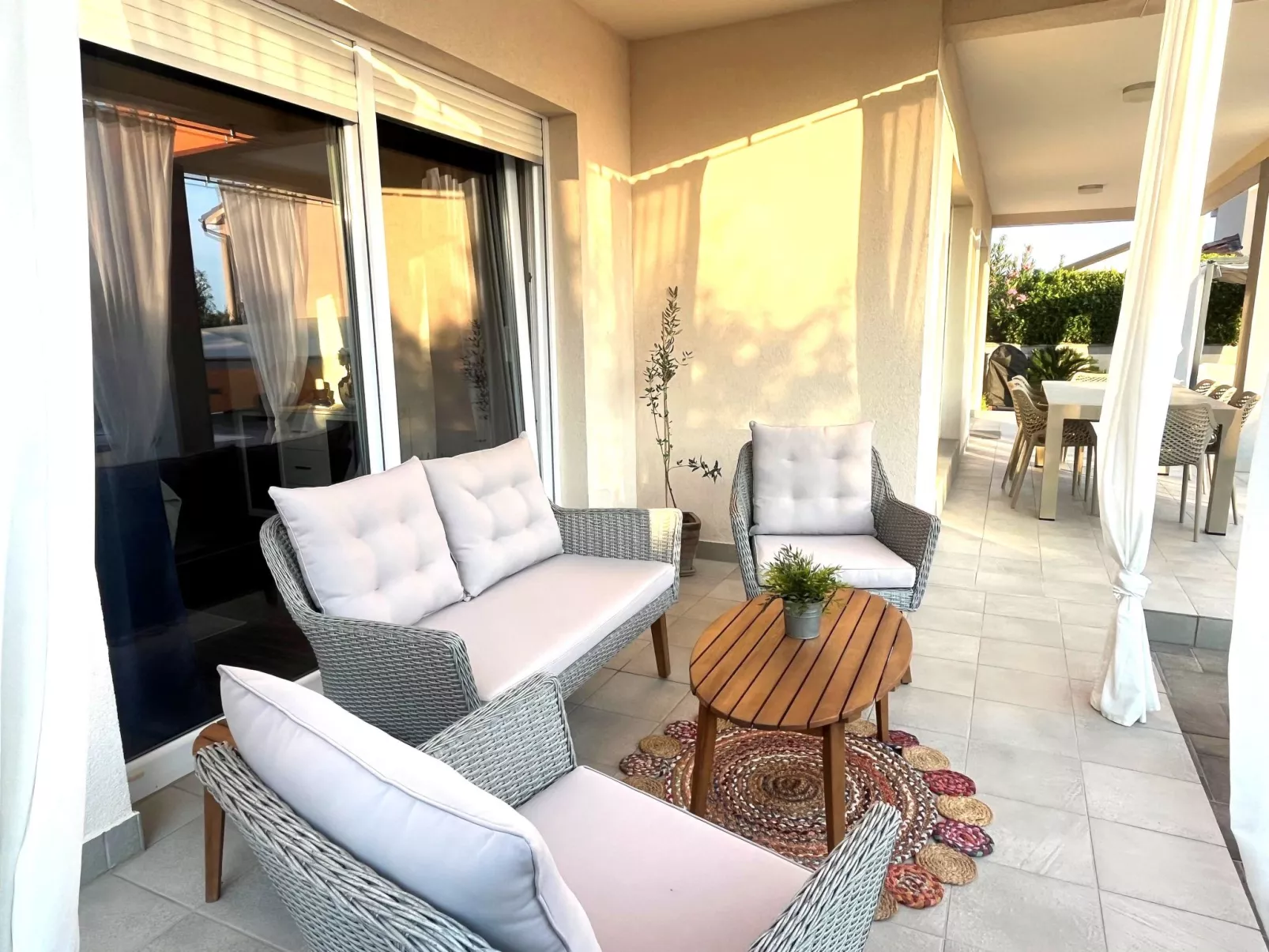 Villa Summer Escape in Barbat mit Garten und Aussicht-Binnen