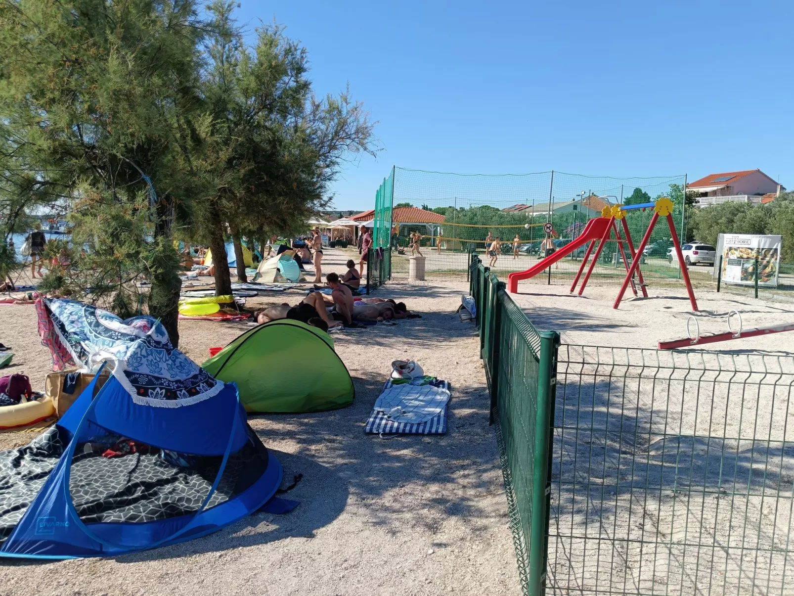 Standardstudio für kleine Familien-Buiten