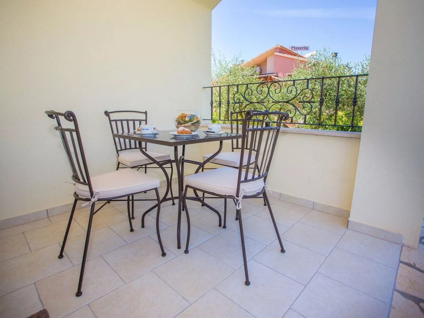 Residence Birikina 2-Binnen