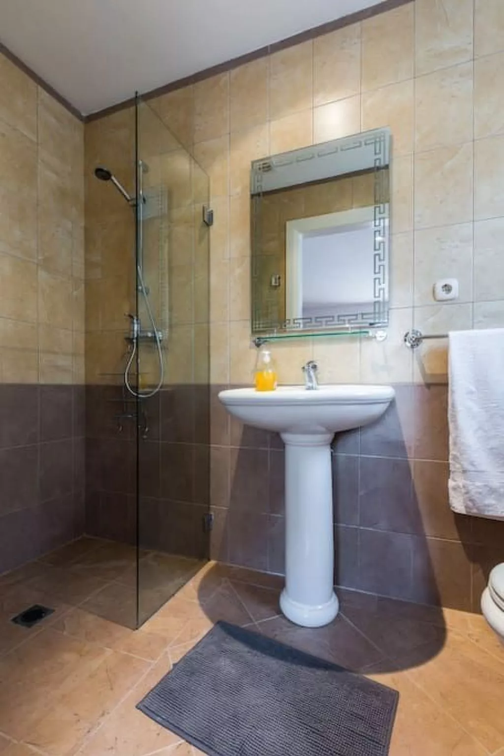 Studio-Apartment "Nives" mit Blick auf das Wasser-Binnen