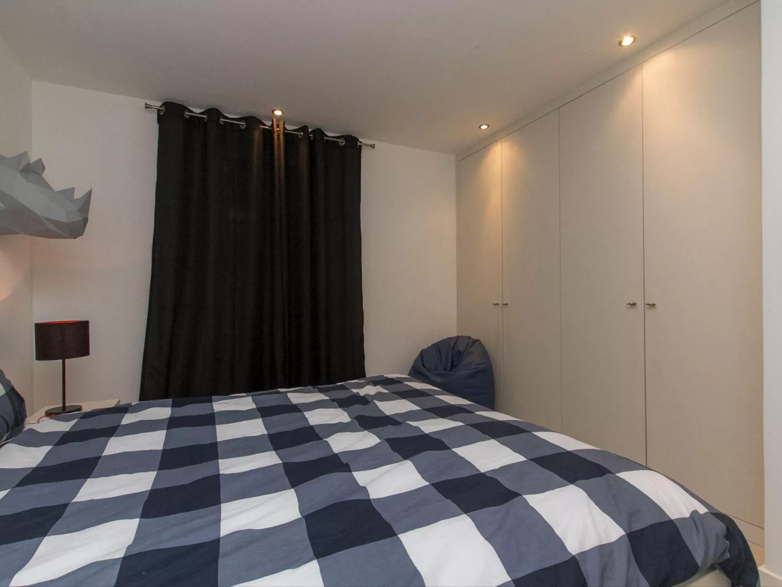 Villa mit Pool-Binnen