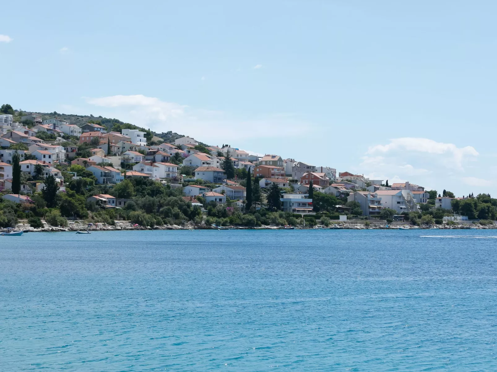 Für 5 Personen ca. 65 m&sup2; in Okrug Gornji, Adriaküste Kroatien (Kroatische-Buiten