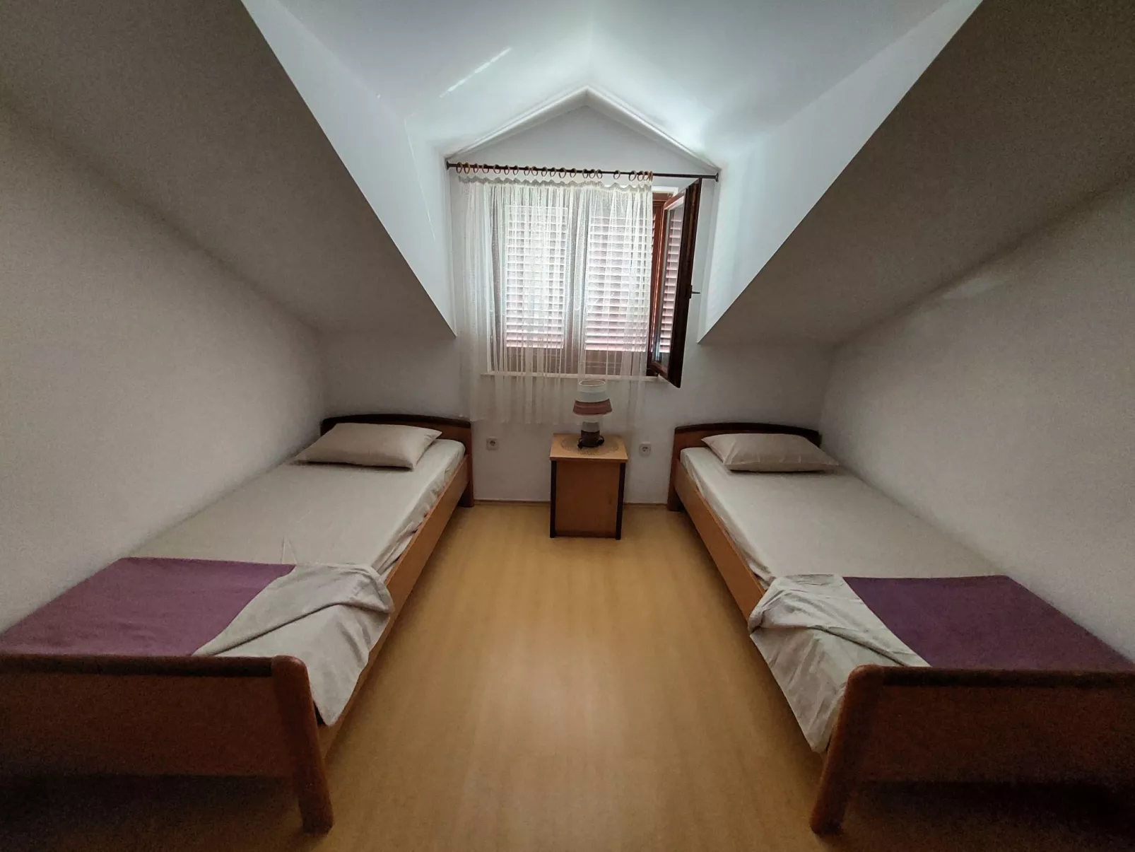 Wohnung Jadrija mit zwei Balkonen in Strandnähe-Image-tags.info