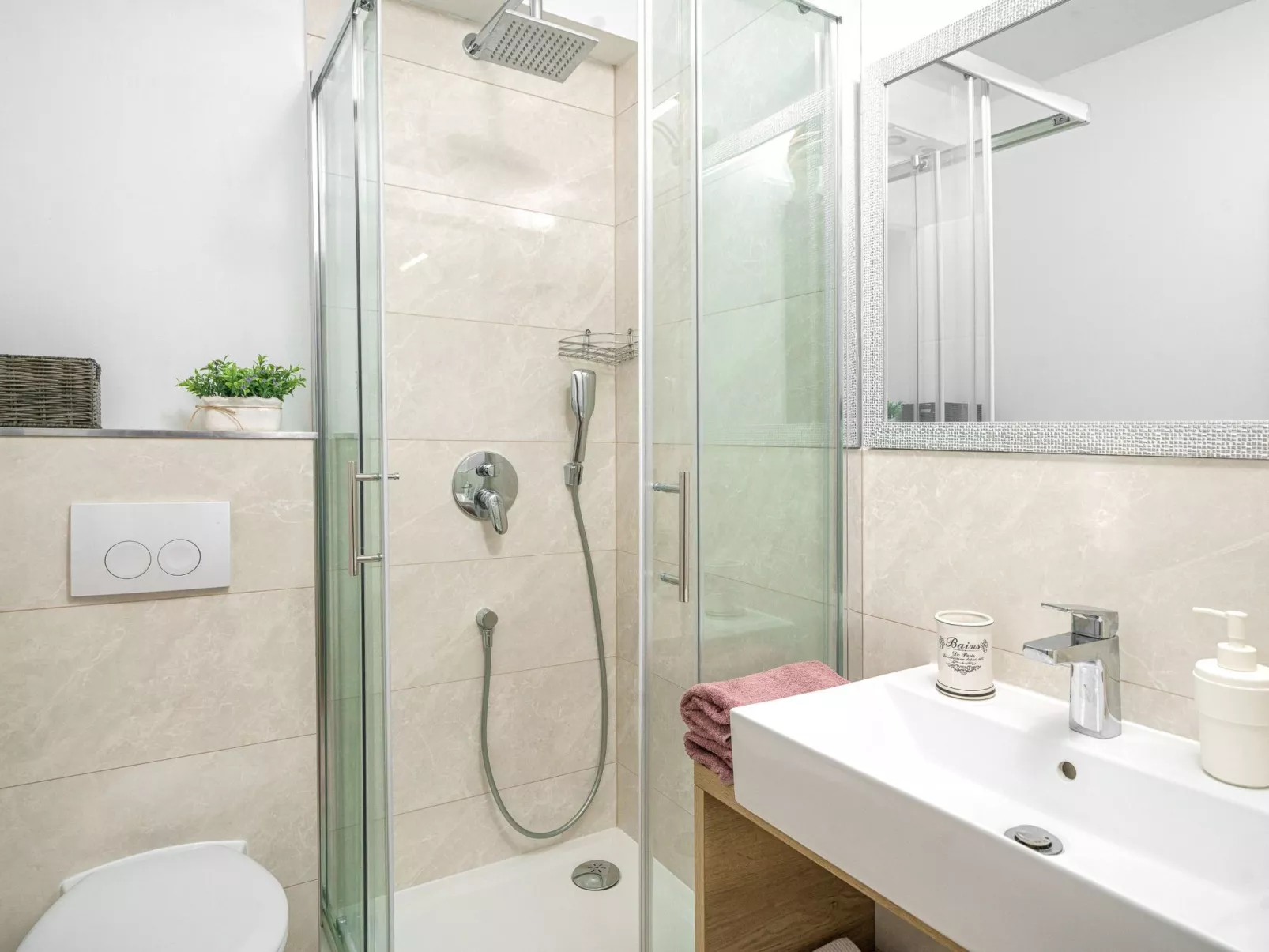 Wohnung in Vodice mit Grill-Image-tags.info