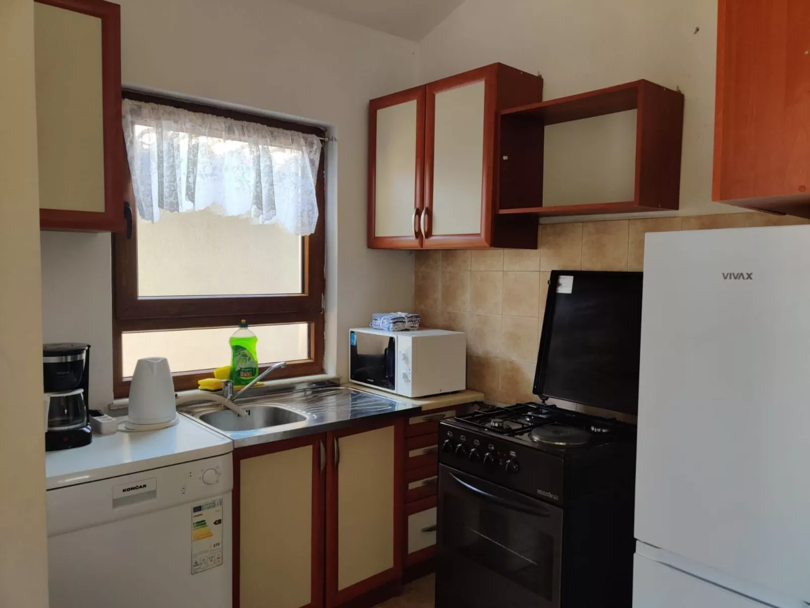 Haus mit Pool-Binnen