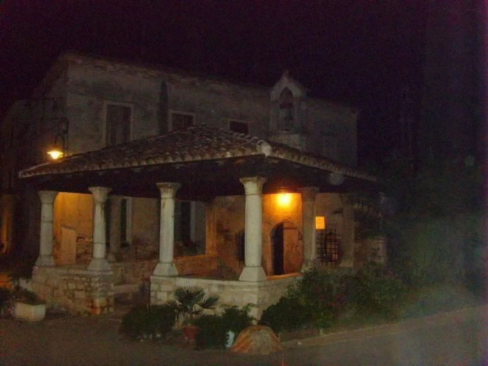 Studio mit Miniküche-Buiten