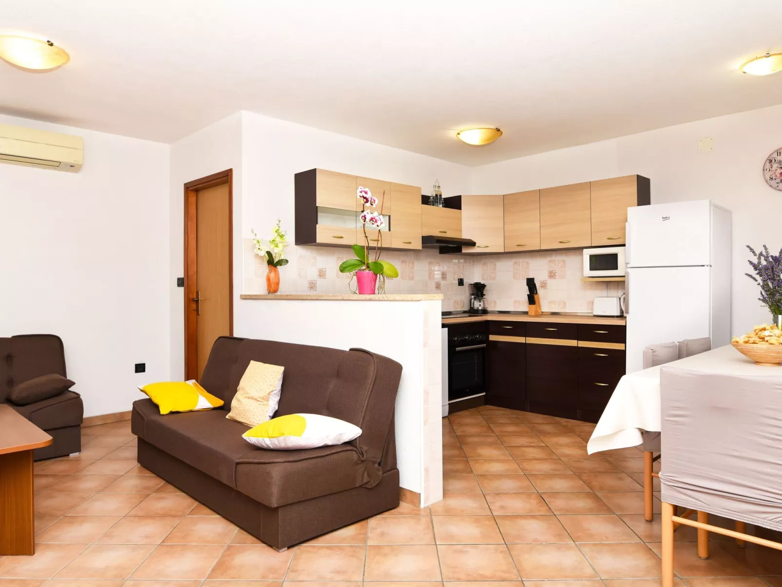 'Persic' mit privatem Pool-Image-tags.info