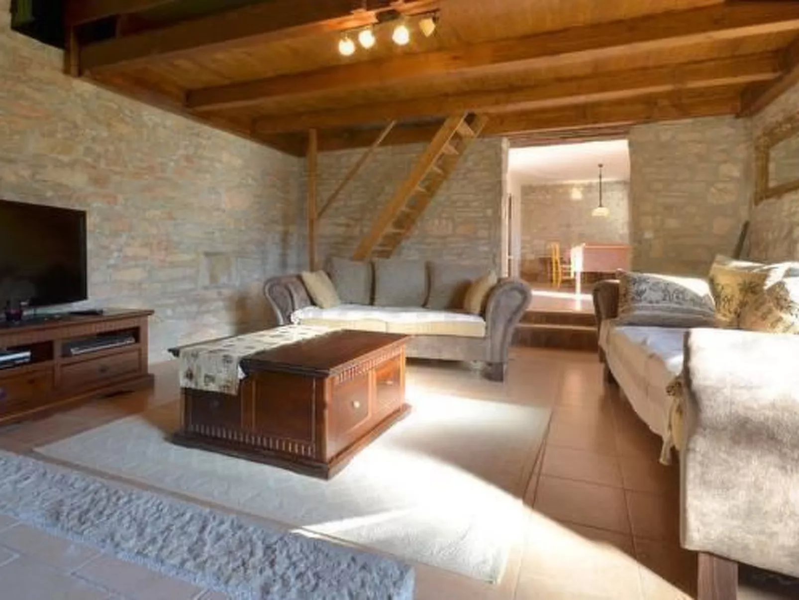 In Bratulići mit Privatem Pool-Binnen