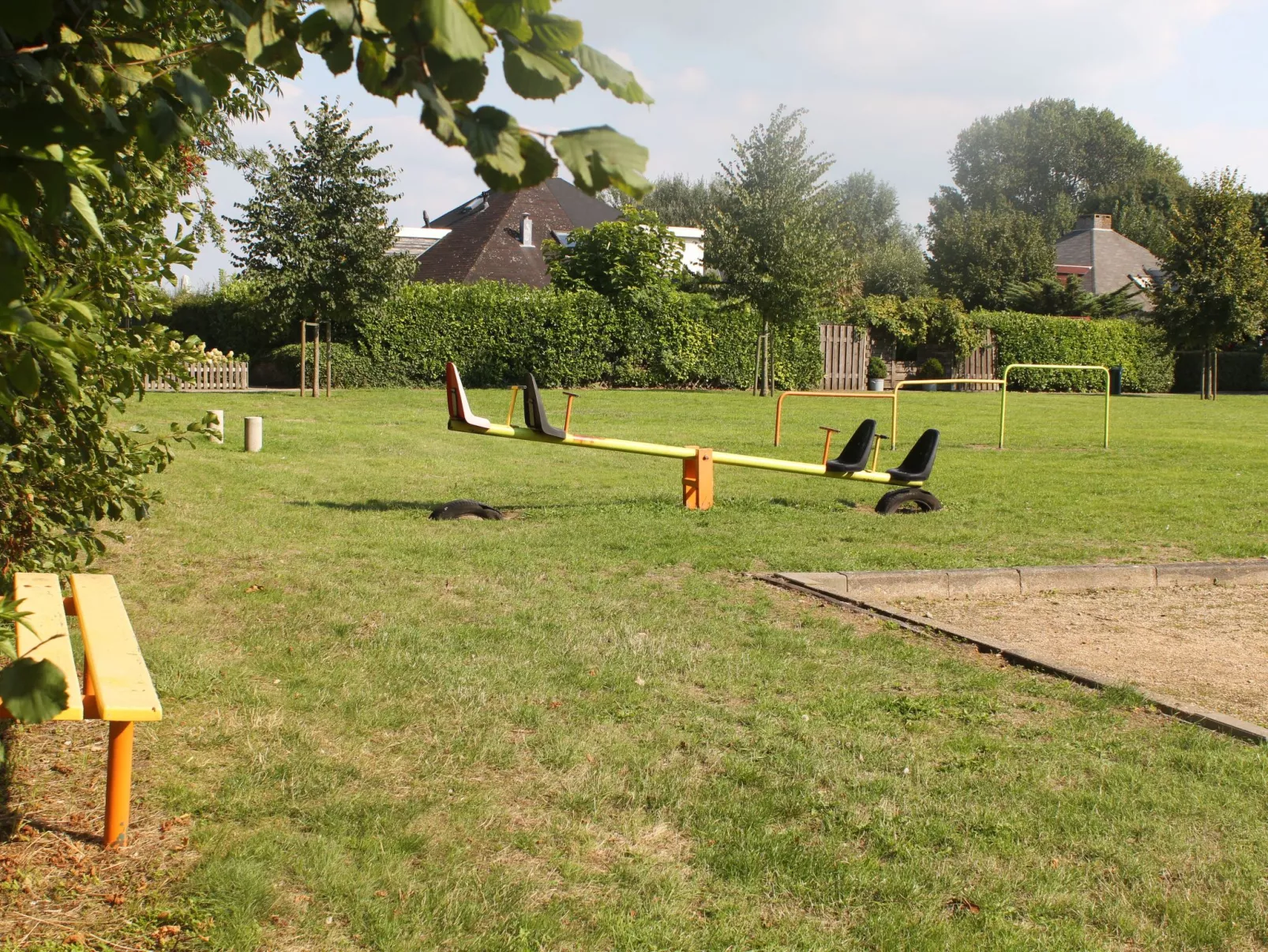 Luxus-Ferienhaus mit Sauna und Kamin-Buiten