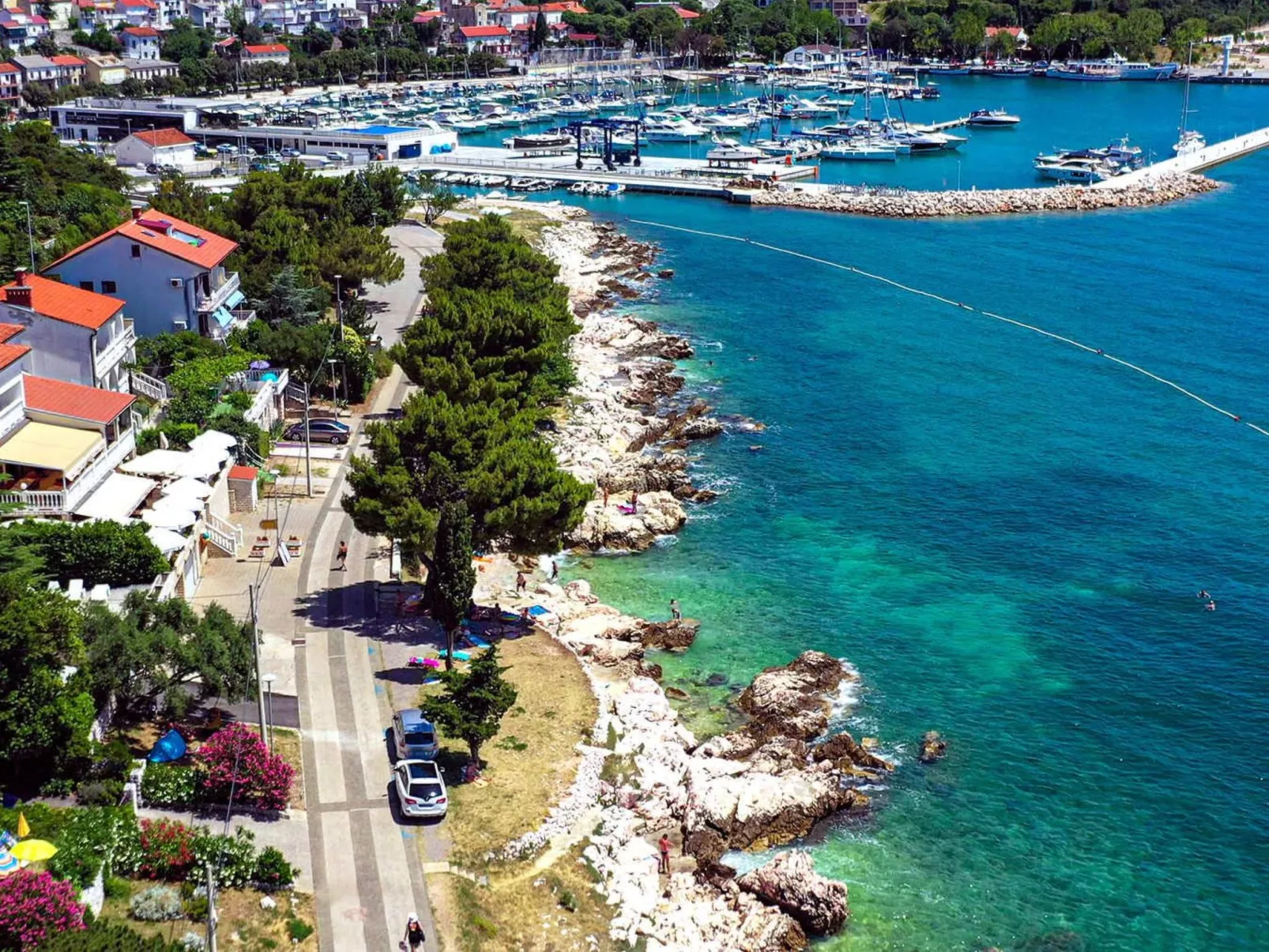 "Pemper Ana" mit Terrasse-Buiten