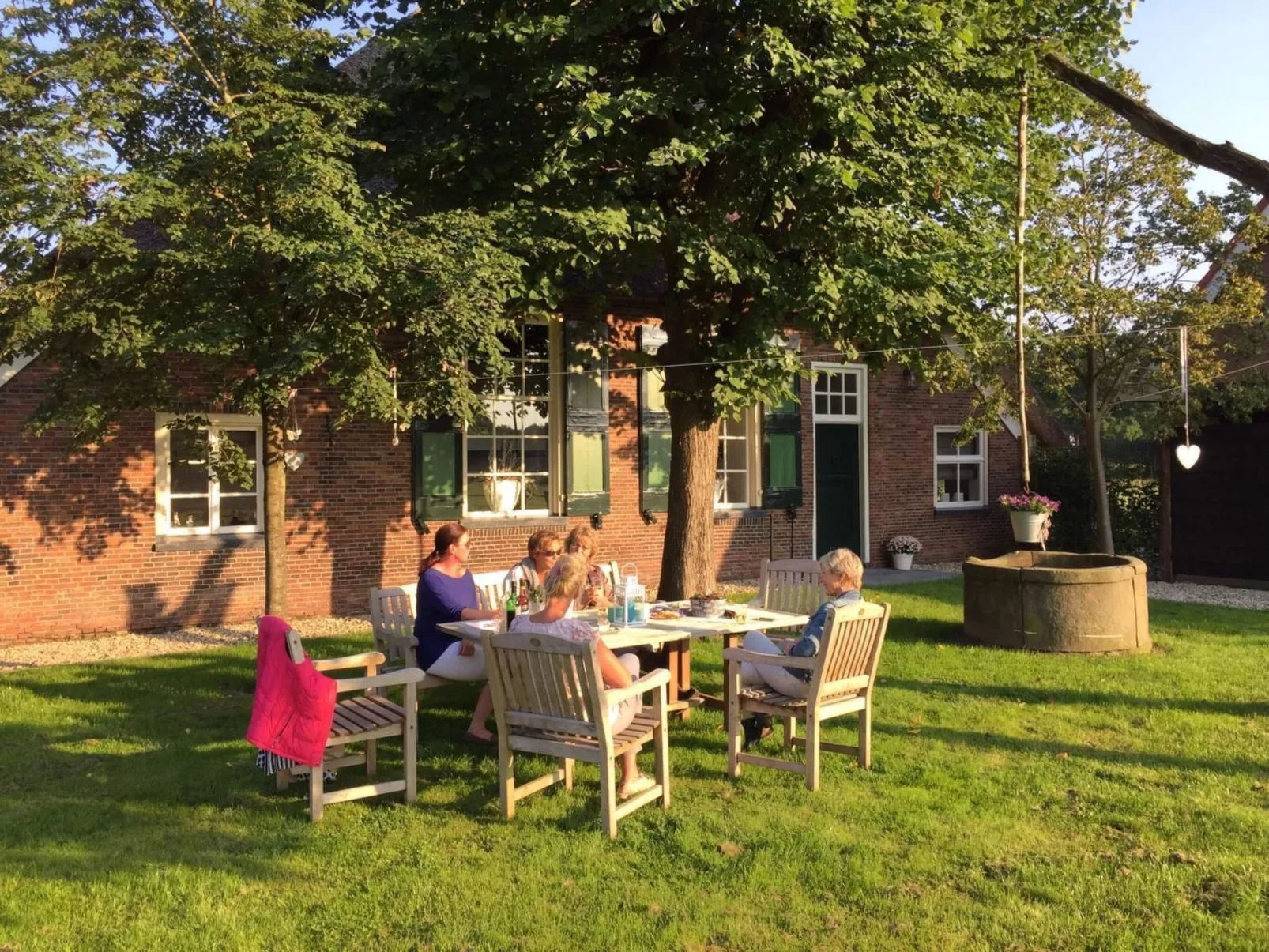 Fachwerkhaus "Das Reggestee" auf dem Bauernhof-Buiten