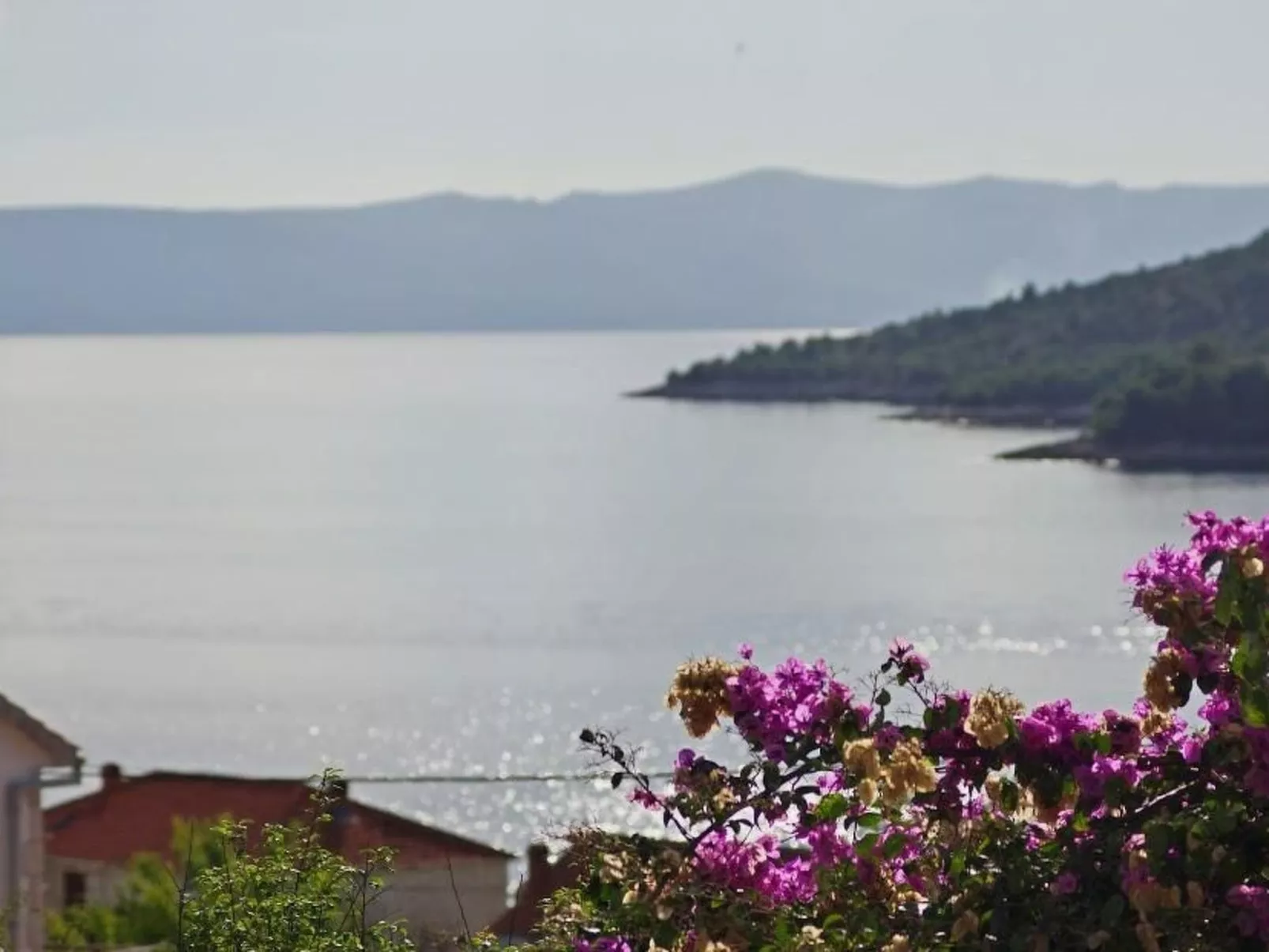 Unabhaengige Ferienwohnung in Sumartin mit Grill-Buiten