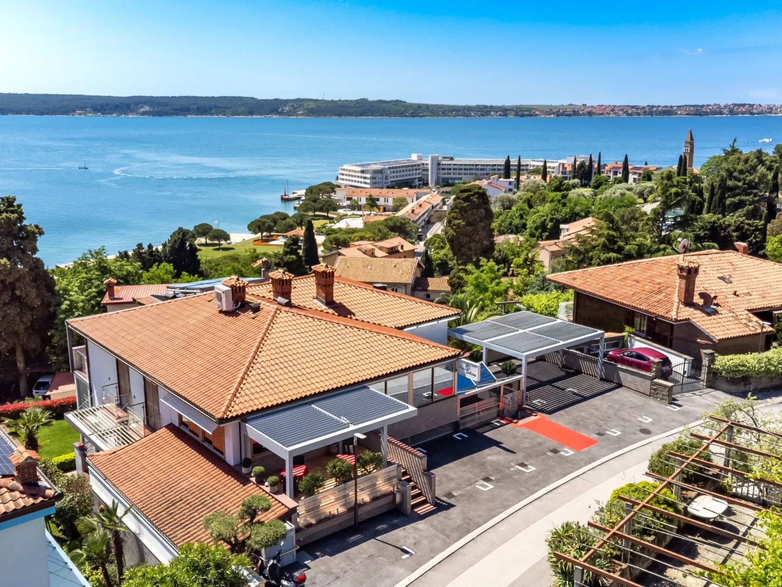 Appartement Deluxe mit Balkon und Meerblick-Buiten