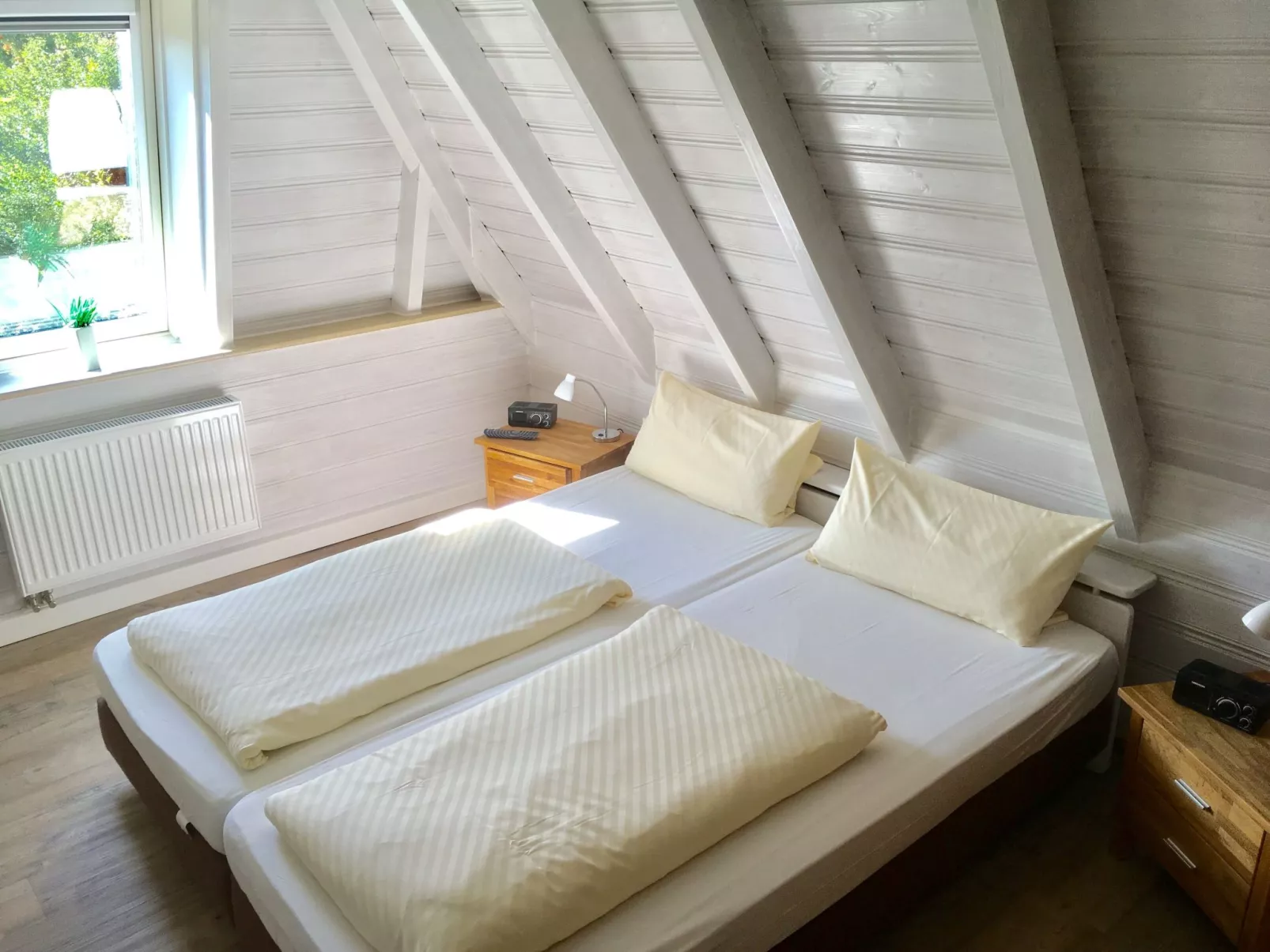 Mit Terrasse, Grill und Garten-Binnen