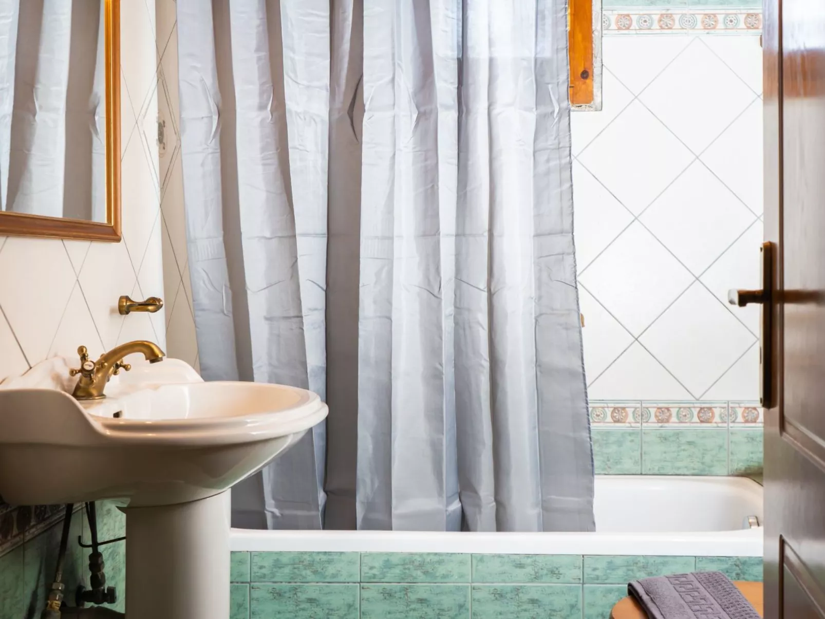 Mary's country house near Meteora-Binnen