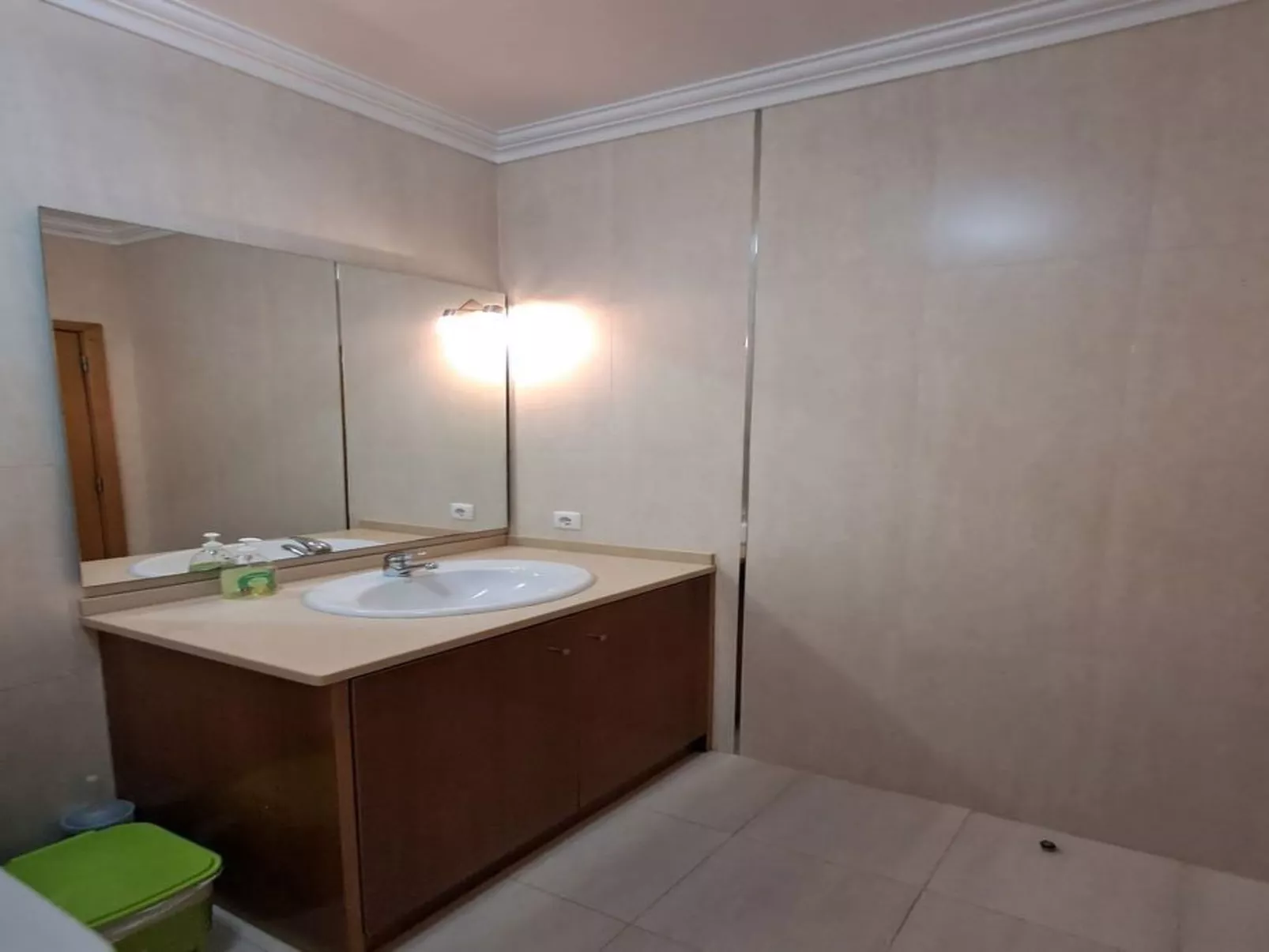 Unknown Accommodation-Image-tags.info