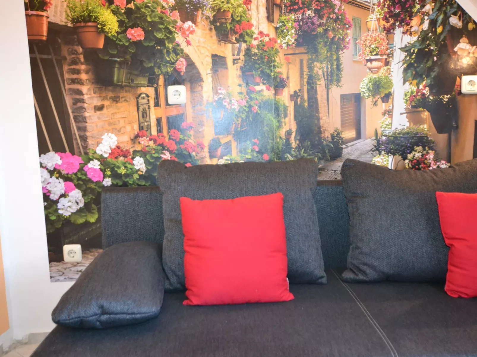 Großzügige Ferienwohnung mit Terrasse-Image-tags.info