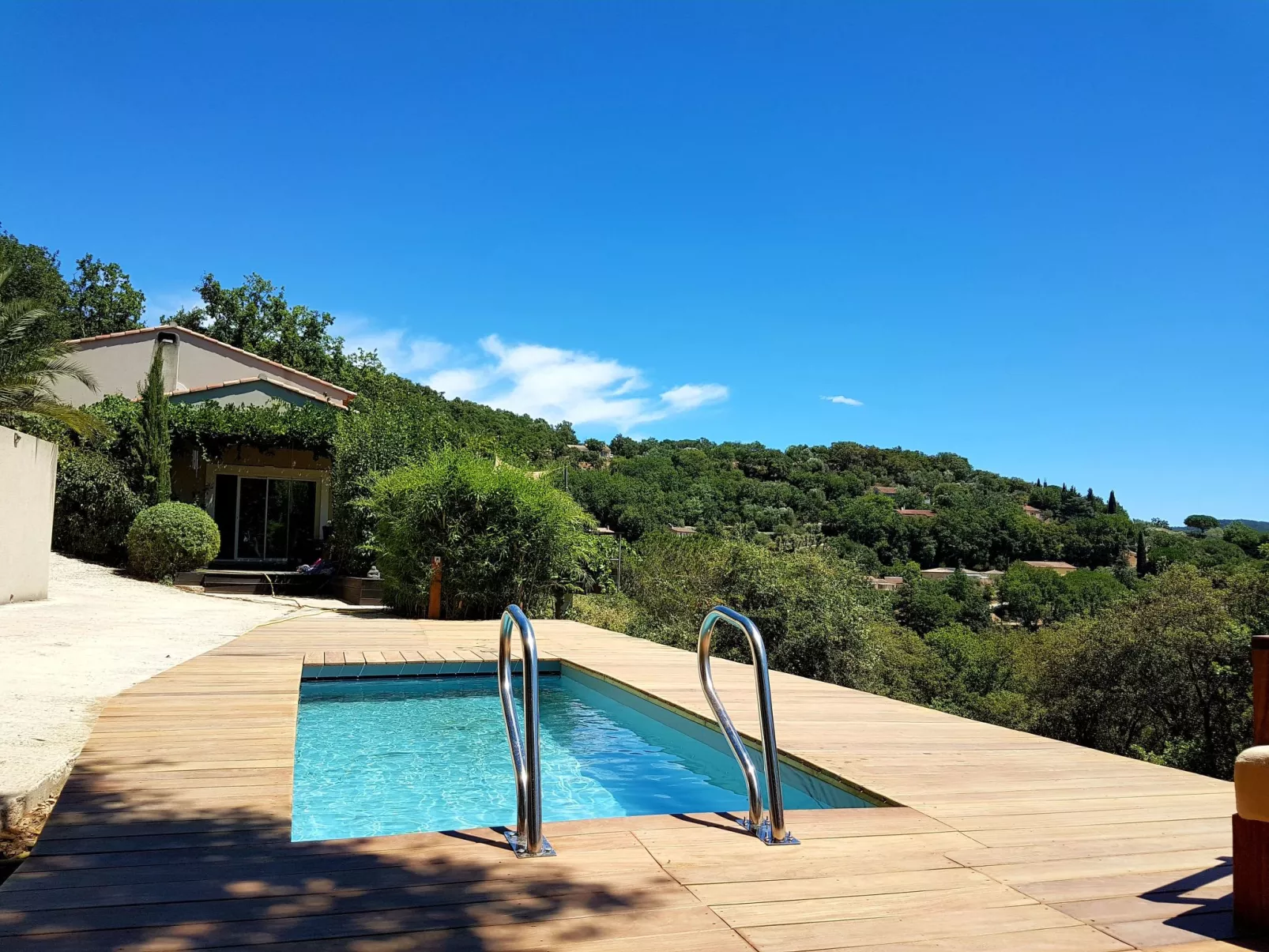 Haus Darshan Pool 10 Personen-Buiten