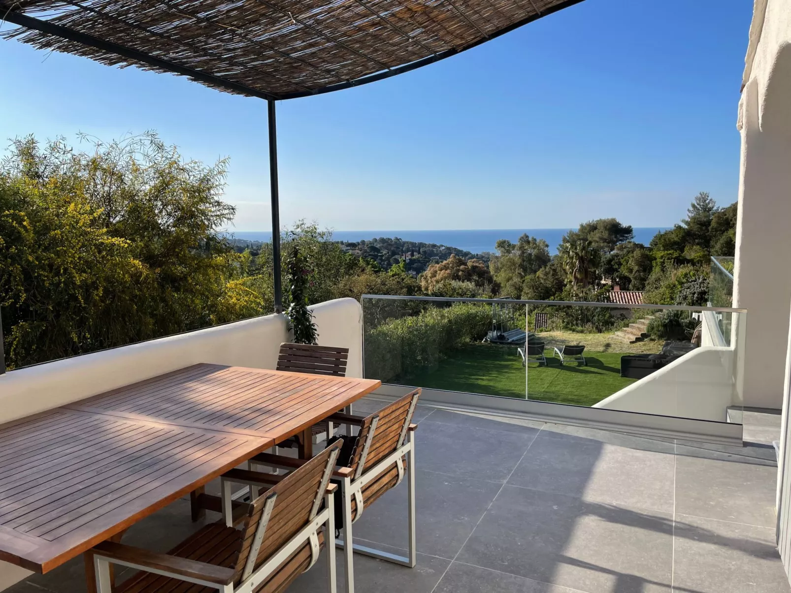 Mer de Palmiers-Buiten