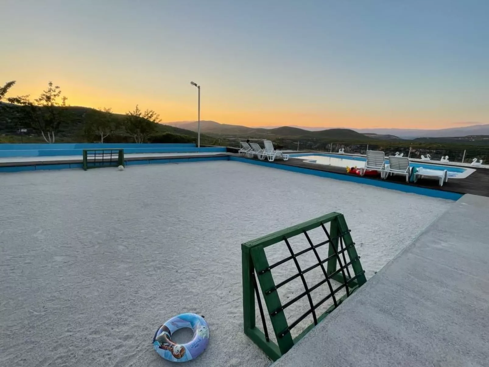 Anwesen "Poljicko imanje" mit eigenem Pool-Buiten