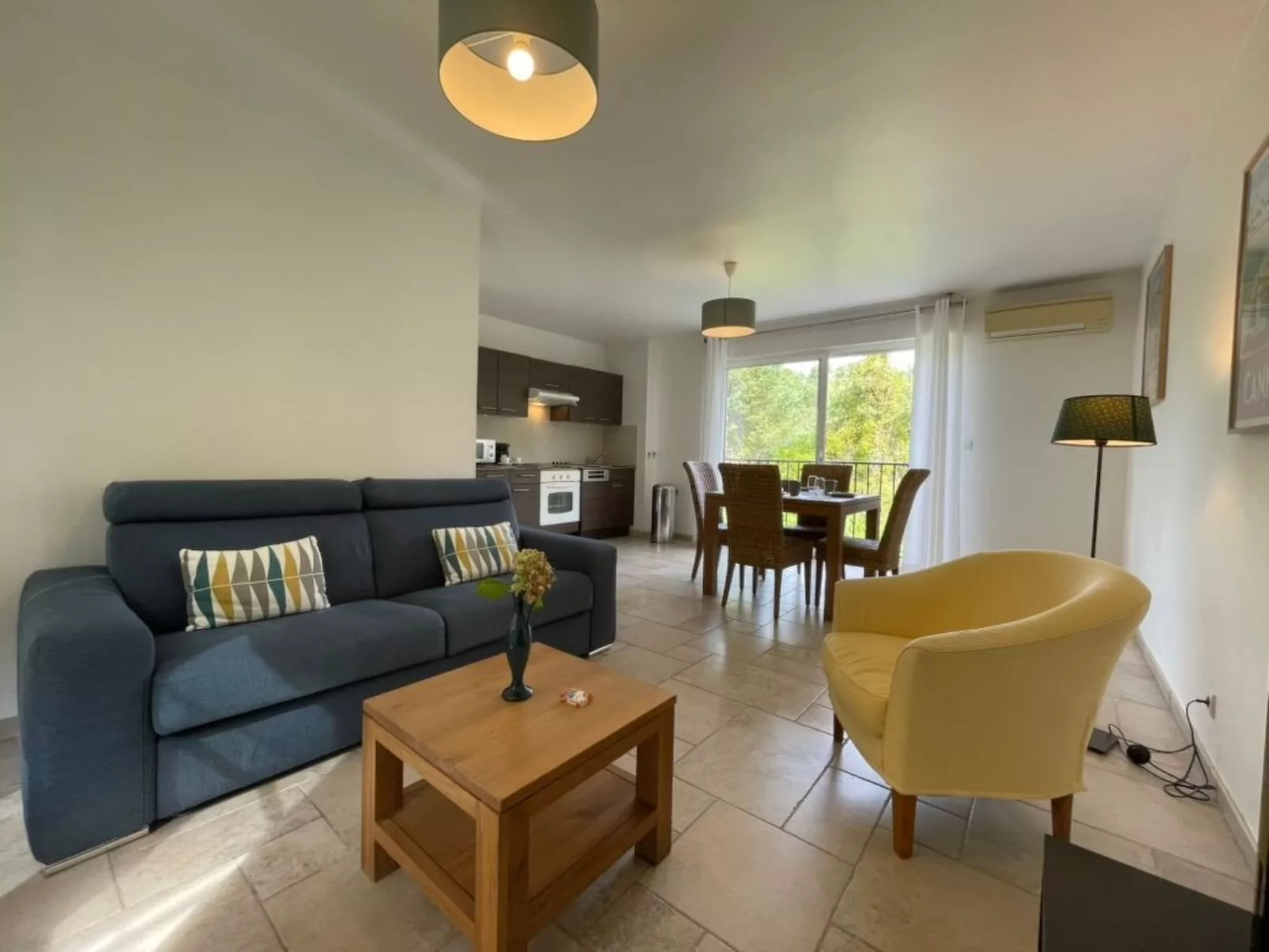 Mit Pool-Image-tags.info