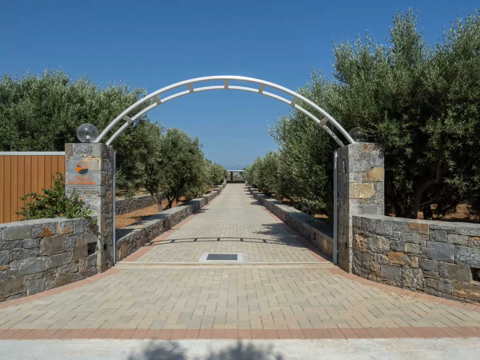 Villa mit Grillplatz und privatem beheiztem Pool-Buiten