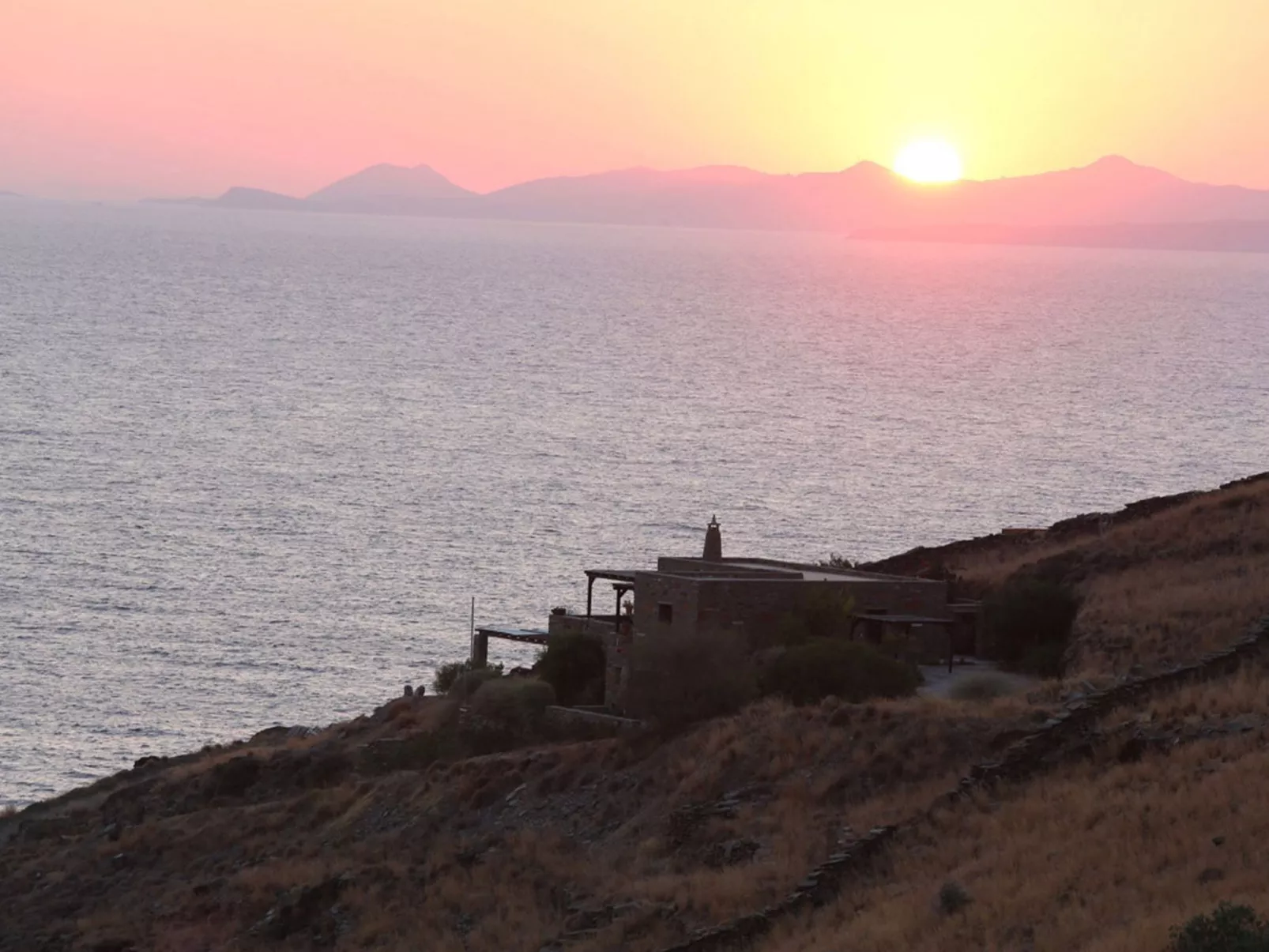 Ruhig gelegene Wohnung mit Meerblick an einem abgelegenen Strand-Buiten